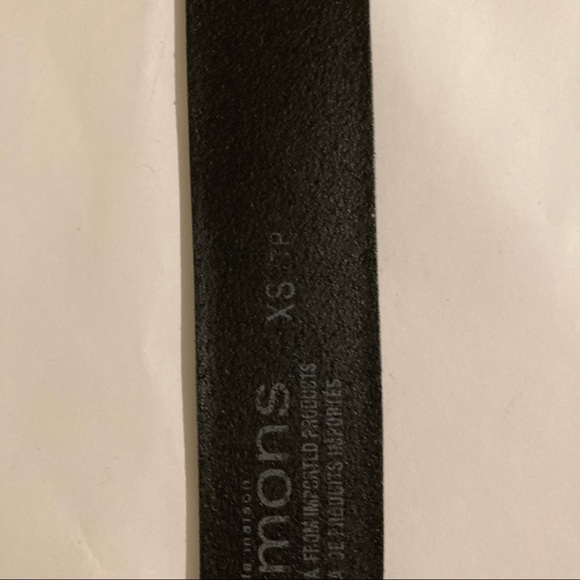 Grey leather belt - Picture 3 of 7